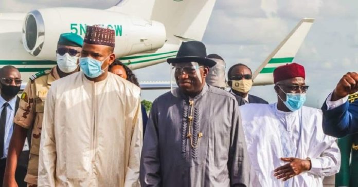 Crise sociopolitique : Goodluck au Mali sollicite l’aide de Bouyé Haïdara pour rapprocher les deux camps