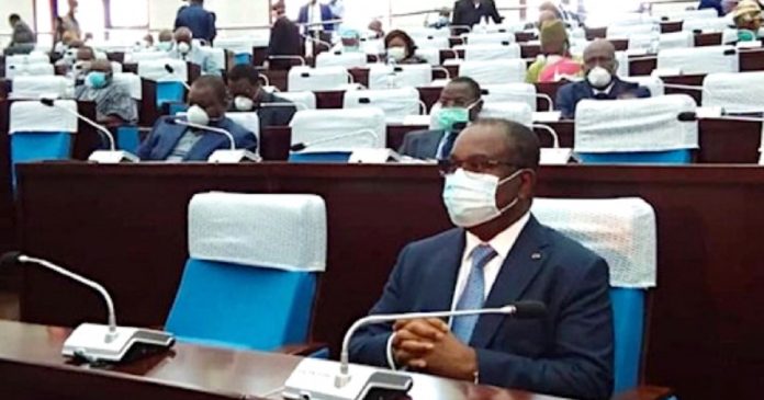 Covid-19: le gouvernement envisage de nouvelles mesures urgentes au Togo