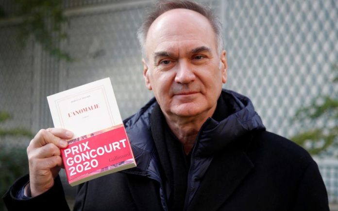 Littérature Hervé Le Tellier remporte le prix Goncourt avec son livre « l’Anomalie » (2) Littérature Hervé Le Tellier remporte le prix Goncourt avec son livre « l’Anomalie » (2)