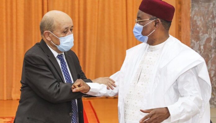 le ministre français Jean Yves Le Drian évoque la question sécuritaire