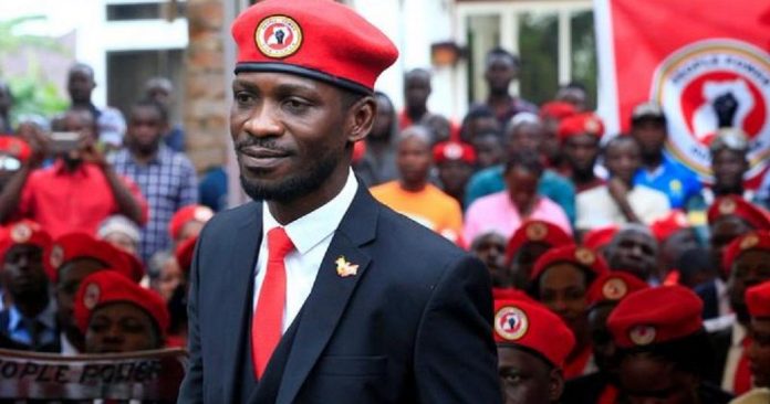 L'opposant Bobi Wine sous les tirs des forces L'opposant Bobi Wine sous les tirs des forces