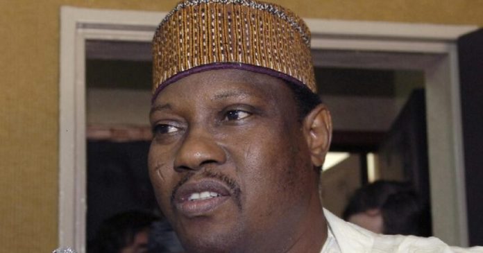 Niger: l'opposant Hama Amadou conduit à la prison de Filingué