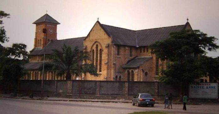 RDC, quand une bombe artisanale dans une église de Beni fait deux blessés