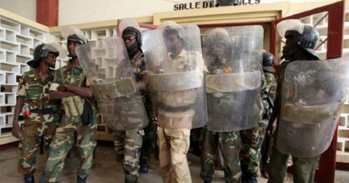 Échauffourées au Tchad: militaires et recrues s’affrontent