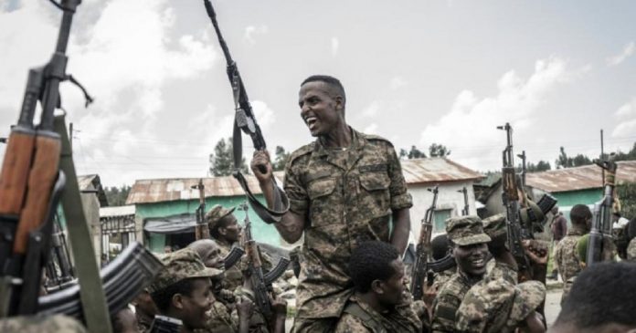 Ethiopie : la capitale Addis Abeba menacée, après un an de guerre dans le Tigré