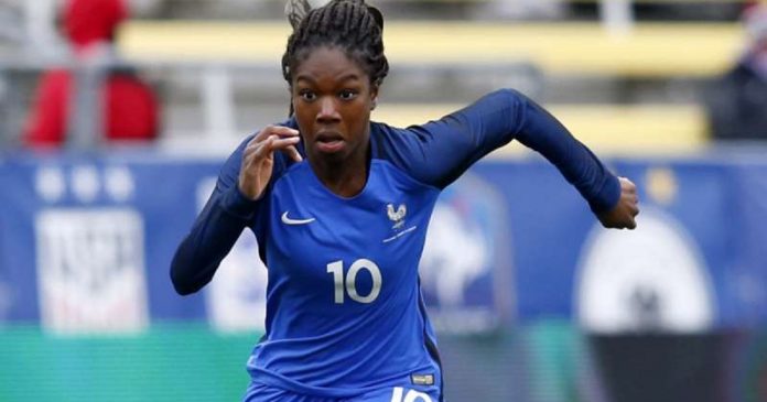 Football féminin : la joueuse française Aminata Diallo en garde à vue, après l’agression de sa coéquipière