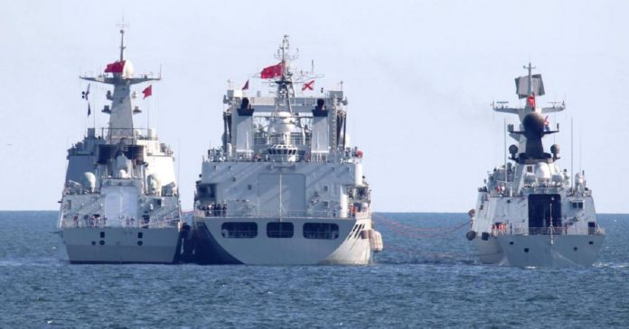 Mer de Chine méridionale , les philippines accusent Pékin de tirs au canon à eau sur ses bateaux Mer de Chine méridionale : les philippines accusent Pékin de tirs au canon à eau sur ses bateaux