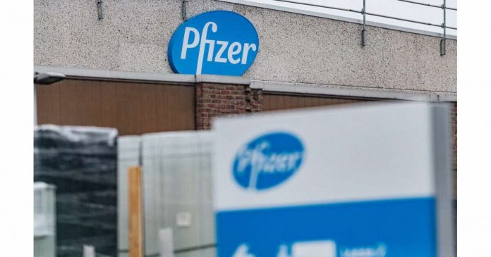 Covid-19 : la pilule de Pfizer autorisée en Europe pour les cas d’urgence