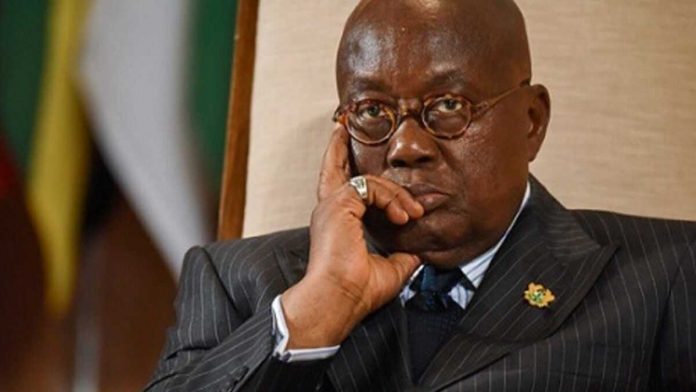 Opposés à l'aide du FMI, des députés ghanéens exigent le renvoi du ministre des finances
