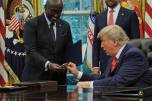 Migrants indésirables aux USA, relogés en Afrique : le Rwanda dit oui à 250 expulsés