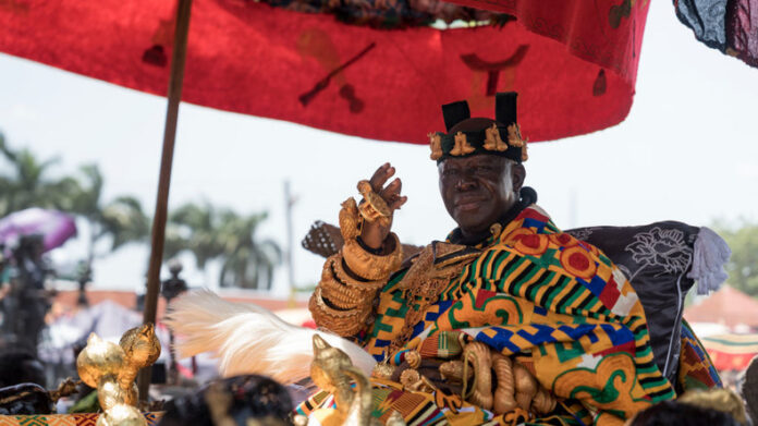 Ghana : restitution de plus de 130 artefacts ashantis détenus en Europe