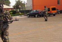 Coup d’État en Guinée-Bissau : un groupe d’officiers affirme avoir pris le pouvoir Coup d’État en Guinée-Bissau : un groupe d'officiers affirme avoir pris le pouvoir