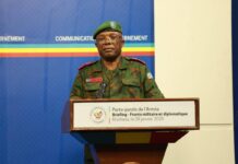 RDC : le porte-parole de l’armée suspendu après des propos stigmatisants sur les femmes Tutsi RDC : sylvain Ekenge suspendu après des propos stigmatisants sur les femmes Tutsi