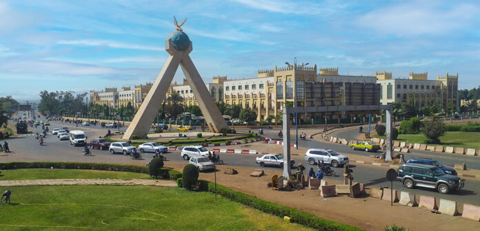 Visite de Nick Checker à Bamako : vers une relance des relations Mali–États-Unis