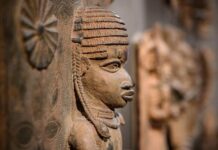 Restitution des trésors pillés : 116 bronzes du royaume du Bénin bientôt de retour au Nigeria Restitution des trésors pillés : 116 bronzes du Bénin bientôt de retour au Nigeria