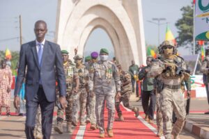 Mali : djihadistes libérés contre du carburant, le deal avec le JNIM