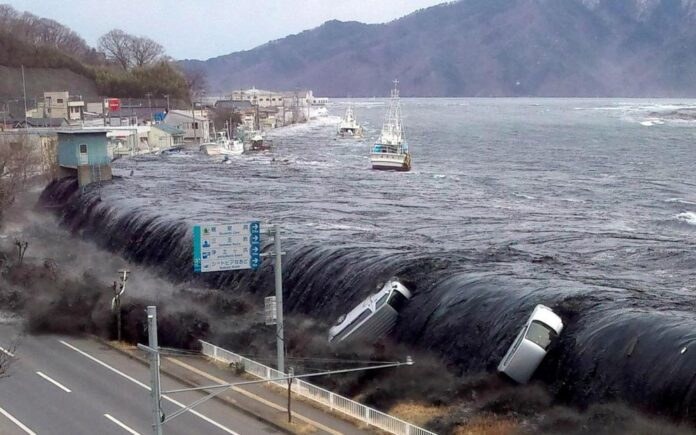« Évacuez immédiatement »: l'alerte Tsunami lancée au Japon après un puissant séisme