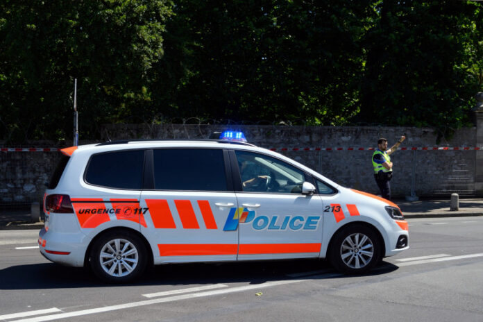 Suisse Un homme blesse trois personnes à l’arme blanche dans une gare près de Zurich Suisse : Un homme blesse trois personnes à l’arme blanche dans une gare près de Zurich