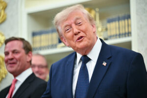 Mondial 2026 : Trump confirme avoir demandé à la Fifa de revoir le carton rouge de Folarin Balogun