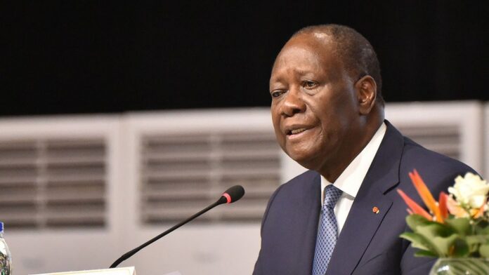 « La Côte d'Ivoire n'est plus une colonie » : Abidjan répond sèchement à Jean-Luc Mélenchon