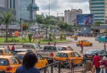 Cameroun : après un meurtre, le gouvernement annonce la fermeture de 1 400 églises de réveil Cameroun : 1 400 églises de réveil menacées de fermeture après un meurtre