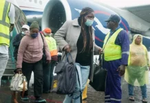 Afrique du Sud : le Nigeria envisage de réclamer des réparations après les violences anti-immigration Abuja envisage de réclamer des réparations après les violences anti-immigration contre les ressortissants nigérians