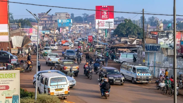 Ouganda : Katungi Michael Mpeirwe extradé vers les États-Unis, accusé d’avoir armé un cartel mexicain