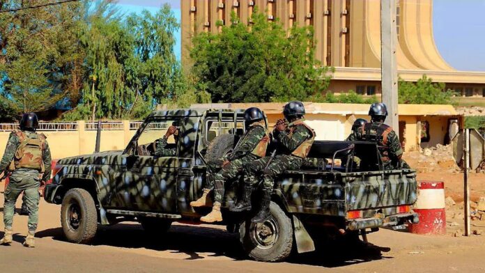 Niger : des États africains, la Cédéao et la France accusés d’avoir soutenu la mutinerie