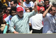 Brésil : des milliers de personnes célèbrent la victoire de Lula à la présidentielle Brésil : des milliers de personnes célèbrent la victoire de Lula