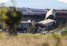 Espagne : une collision entre deux trains fait plus d’une trentaine de morts Espagne : une collision de trains fait plus d'une trentaine de morts